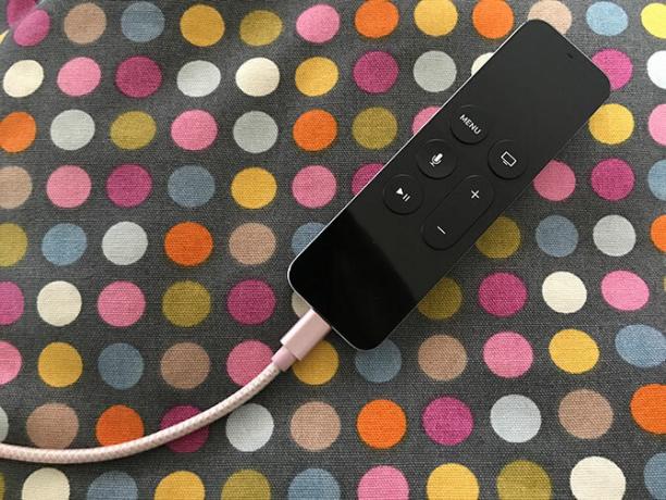 Cara Mengatur dan Menggunakan Remote TV Apple TV Anda