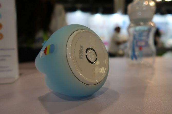 The BlueSmart mia2 Menghilangkan Tebak di Bayi Memberi Makan Botol bluesmart mia2 ces2019 1 670x446