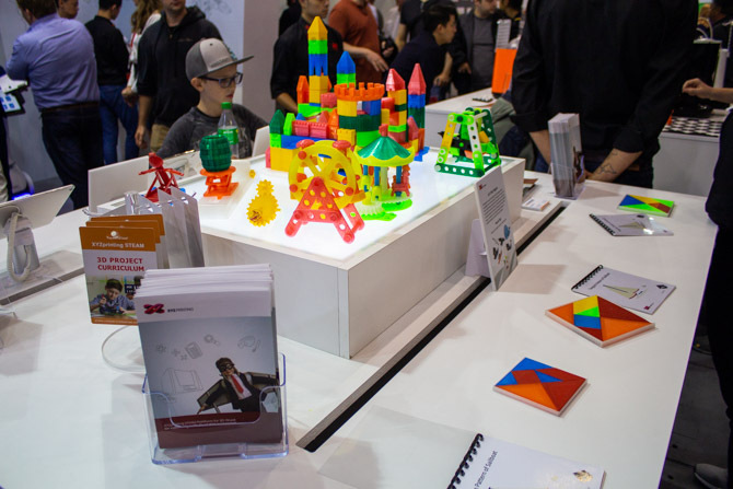 Pencetakan 3D di IFA 2018: Sorotan Pencetakan Penuh Warna dan Pendidikan Terjangkau xyzprint steam curricula ifa2018