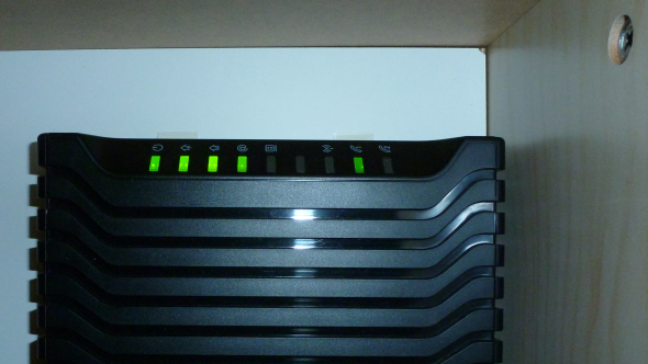 dinding dipasang router