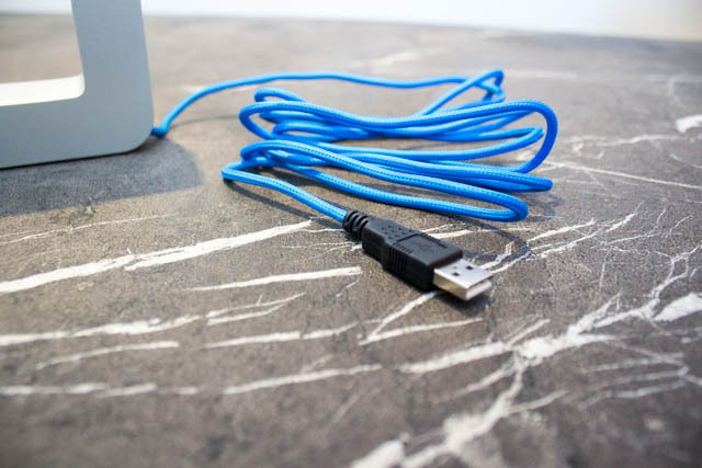 holi - kabel blu mengerikan