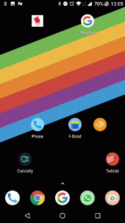 Nova Launcher Geser ke atas untuk Folder