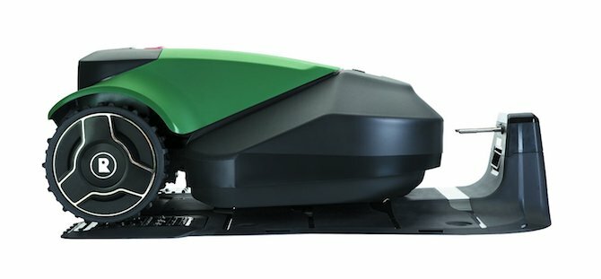 Robotic Lawn Mower Robomow RS630