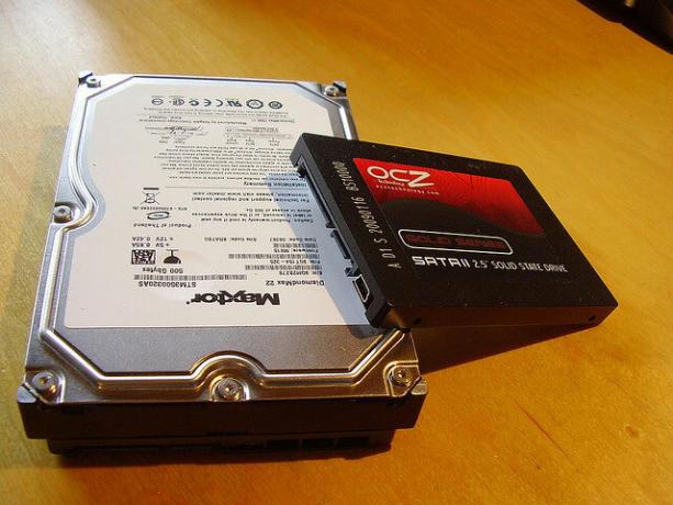 ssd-vs-hard-drive