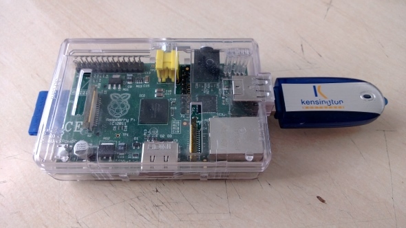 5 Cara Menyalin Data Dari Raspberry Pi ke PC muo rpi usb stick