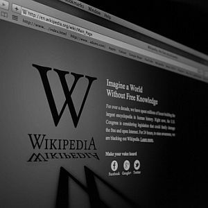 sejarah wikipedia