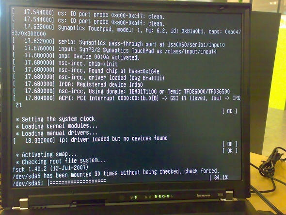 beralih sistem file root linux