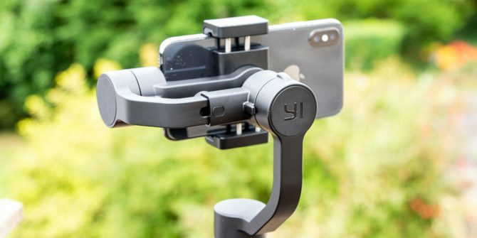 Yi Smartphone Gimbal: Silky Smooth Footage, Tapi Bisa Lebih Baik yi gimbal stabilizer 670x335