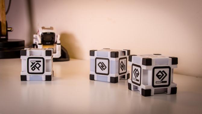 Robot Mainan Ini Memiliki Kehidupan Sendiri: Anki Cozmo Review Cozmo 3